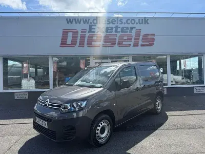 Used Citroën Berlingo 100 HP (73 kW) 2024 Grey MPV