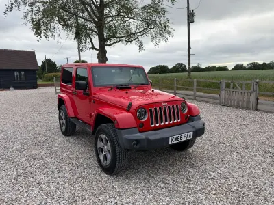Used Jeep Wrangler Overland 200 HP (147 kW) 2017 Red SUV