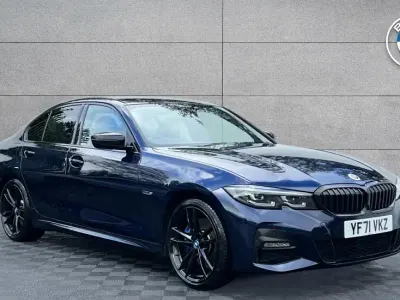 Begagnad BMW 330e M Sport 292 HK (214 kW) 2021 Blå Sedan