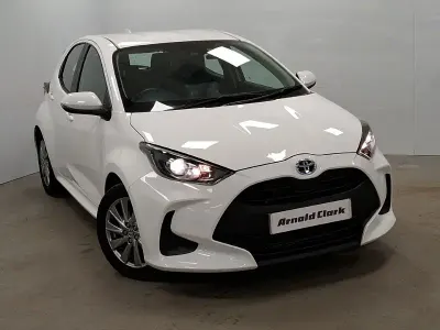 Used Toyota Yaris 116 HP (85 kW) 2022 White Hatchback