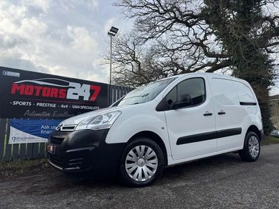 Used Citroën Berlingo 100 HP (73 kW) 2017 White MPV