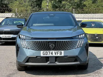 Used Peugeot 3008 GT 134 HP (98 kW) 2025 Blue SUV