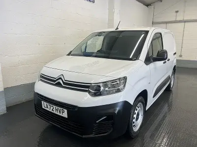 Usado Citroën Berlingo 100 HP (73 kW) 2022 Branco Monovolume