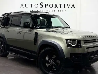 Usado Land Rover Defender HSE Dynamic 404 HP (297 kW) 2023 Verde SUV