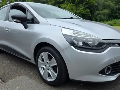 Used Renault Clio Expression+ 75 HP (55 kW) 2015 Silver Hatchback