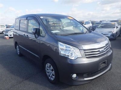 used Toyota Noah 2.0 X Special Edition 5dr 8 Seats