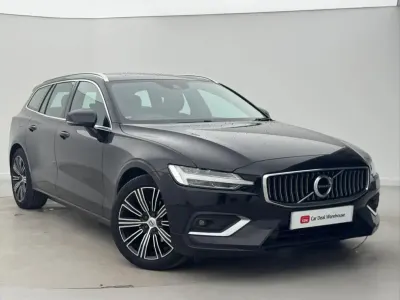 Usado Volvo V60 Inscription 147 HP (108 kW) 2019 Preto Carrinha