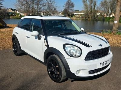 Used Mini Cooper D 2016 White Hatchback