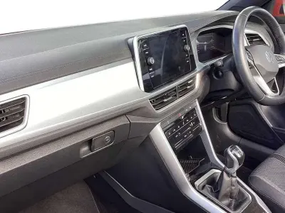 Second-hand VW T-Roc Cabriolet Style 108 CP (79 kW) 2023 Roșu Cabrio