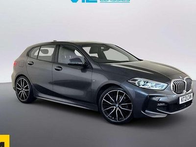 Usado BMW 118 M Sport 150 HP (110 kW) 2021 Cinzento Citadino