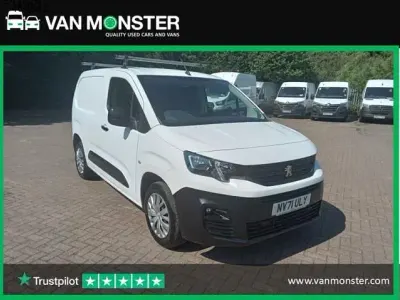 Used Peugeot Partner Premium 2022 White MPV