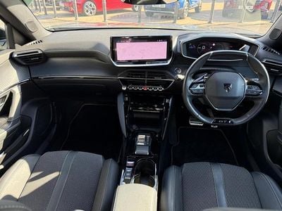 Peugeot e-2008