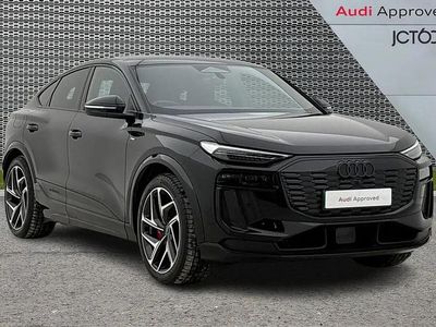 Begagnad Audi Q6 e-tron Advanced 284 kW (387 HK) 2025 Svart SUV