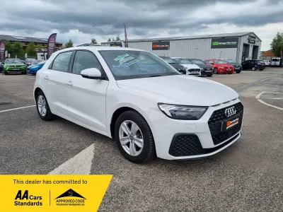 Used Audi A1 Sportback Design 95 HP (69 kW) 2020 White Hatchback
