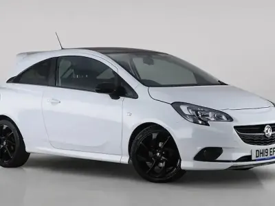 Used Vauxhall Corsa SRi 90 HP (66 kW) 2019 White Hatchback