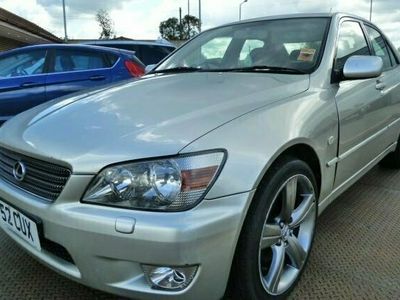 used Lexus IS200 2.0