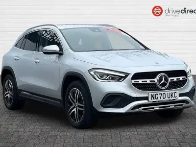 Usado Mercedes GLA200 163 HP (119 kW) 2020 Prateado SUV