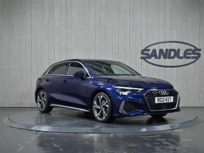 Begagnad Audi A3 S-Line 150 HK (110 kW) 2021 Blå Sedan