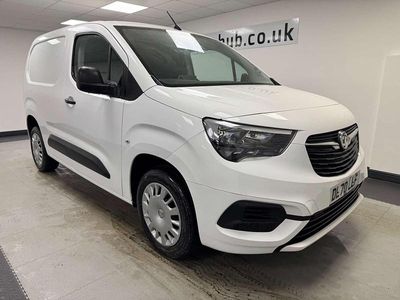 Used Vauxhall Combo Sportive 100 HP (73 kW) 2020 White Van