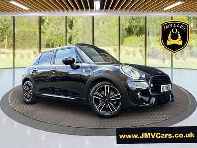 Usado Mini Cooper Hatch 2020 Negro Utilitario