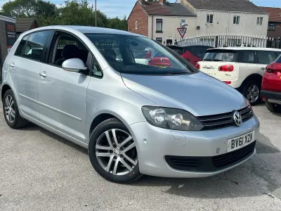 Used VW Golf VI SE 105 HP (77 kW) 2011 Silver Hatchback