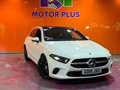 Begagnad Mercedes A180 Premium Plus 116 HK (85 kW) 2019 Vit Halvkombi