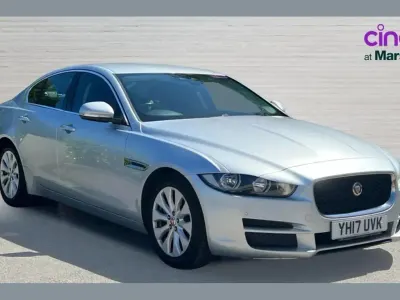 Used Jaguar XE Prestige 163 HP (119 kW) 2017 Silver Sedan