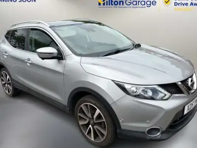 Second-hand Nissan Qashqai Tekna 130 CP (95 kW) 2017 Argintiu SUV