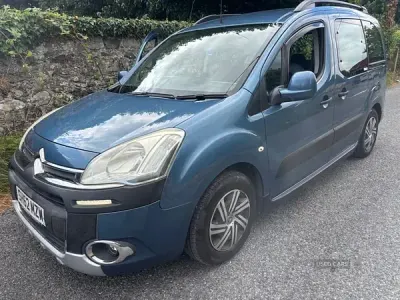 Used Citroën Berlingo XTR 92 HP (67 kW) 2012 Blue MPV