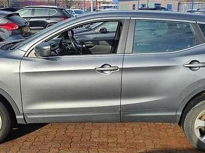 Used Nissan Qashqai Acenta Premium 115 HP (84 kW) 2018 Gunmetal grey SUV