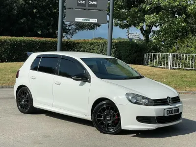Used VW Golf VI 105 HP (77 kW) 2010 White Hatchback