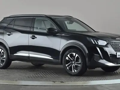 Second-hand Peugeot 2008 GT 131 CP (96 kW) 2023 Negru SUV