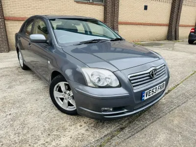 Used Toyota Avensis T3 2003 Silver Hatchback