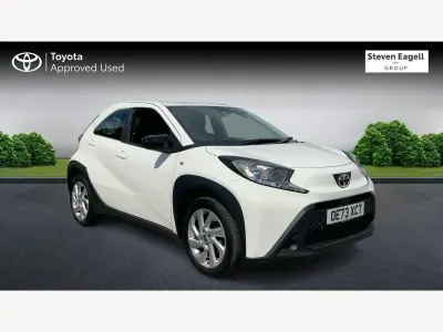 Used Toyota Aygo X PURE 72 HP (52 kW) 2023 White SUV