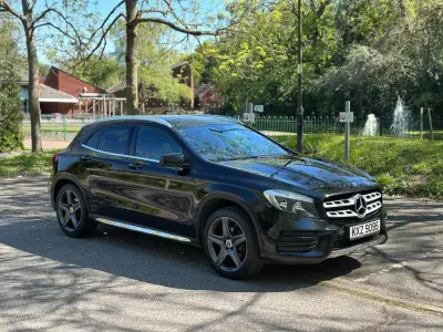 Usado Mercedes GLA200 AMG line 2017 Preto SUV