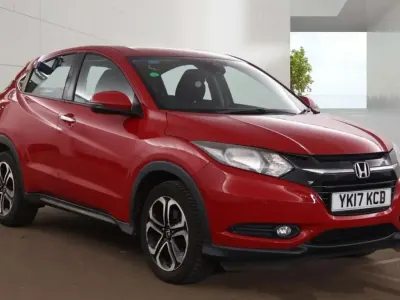 Used Honda HR-V SE 130 HP (95 kW) 2017 Red SUV