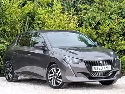 Used Peugeot 208 Allure+ 100 HP (73 kW) 2023 Grey Hatchback