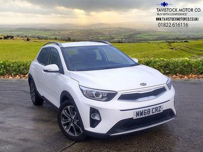 White Used 2018 Kia Stonic SUV | £9,450 (Fair price)