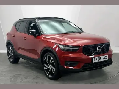 Used Volvo XC40 R-Design 188 HP (138 kW) 2018 Red SUV