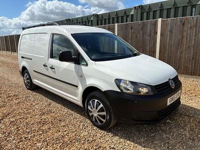 Begagnad VW Caddy Startline 102 HK (75 kW) 2015 Vit Minibuss