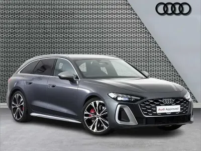Begagnad Audi A5 Advanced 362 HK (266 kW) 2024 Grå Kombi