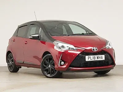 Usado Toyota Yaris 111 HP (81 kW) 2018 Vermelho Citadino