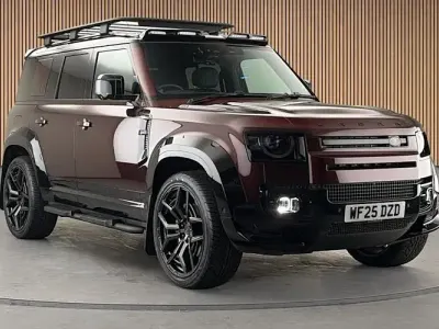 Used Land Rover Defender 349 HP (256 kW) 2025 Red SUV