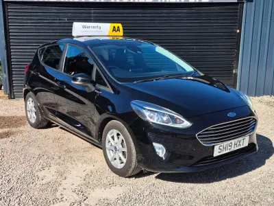 Used Ford Fiesta Zetec 70 HP (51 kW) 2019 Black Hatchback