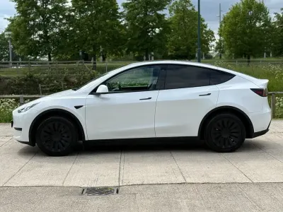 Używany Tesla Model Y 250 kW (340 KM) 2023 SUV