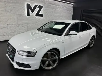 Begagnad Audi A4 Black Edition 177 HK (130 kW) 2013 Vit Sedan