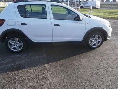 Used Dacia Sandero Lauréate 90 HP (66 kW) 2015