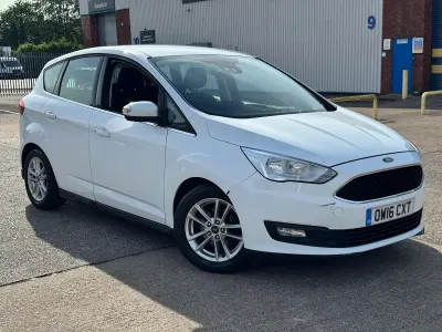 Used Ford C-MAX Zetec 125 HP (91 kW) 2016 White MPV