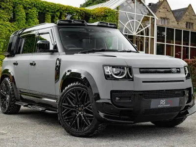 Used Land Rover Defender S 250 HP (183 kW) 2024 Silver SUV