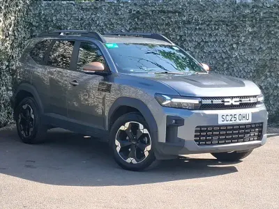 Usado Dacia Bigster Extreme 140 CV (102 kW) 2025 Gris SUV